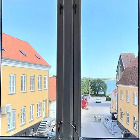 Апартаменты Torv Family *